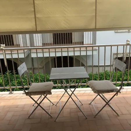Casa Villaggio * 卡斯特拉巴特滨海